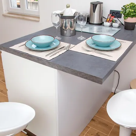 Aldy Apartment